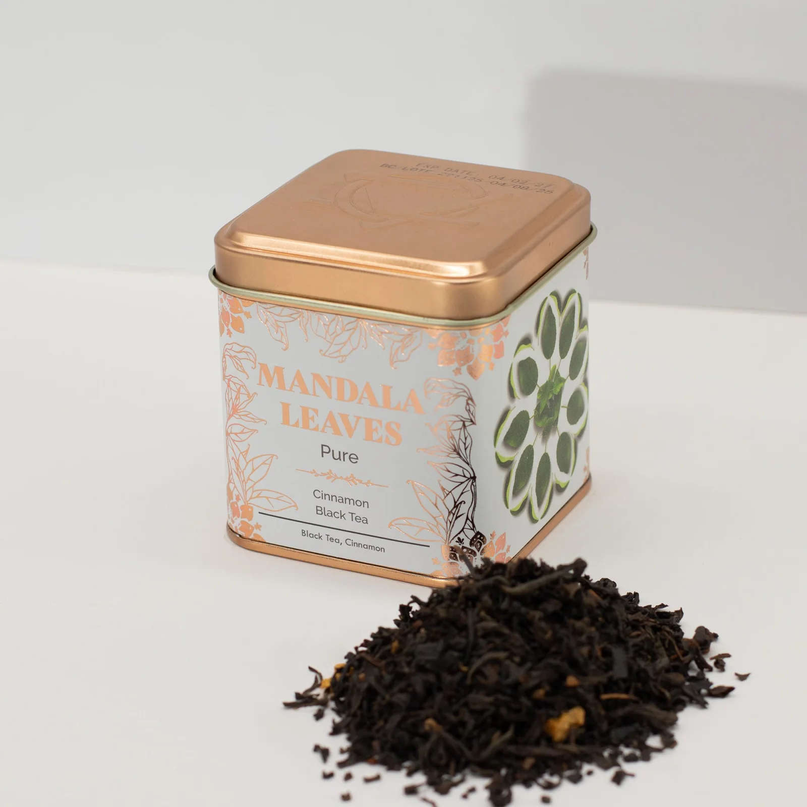 Bio čierny čaj so škoricou, 50 g, plechovka – fotka 1