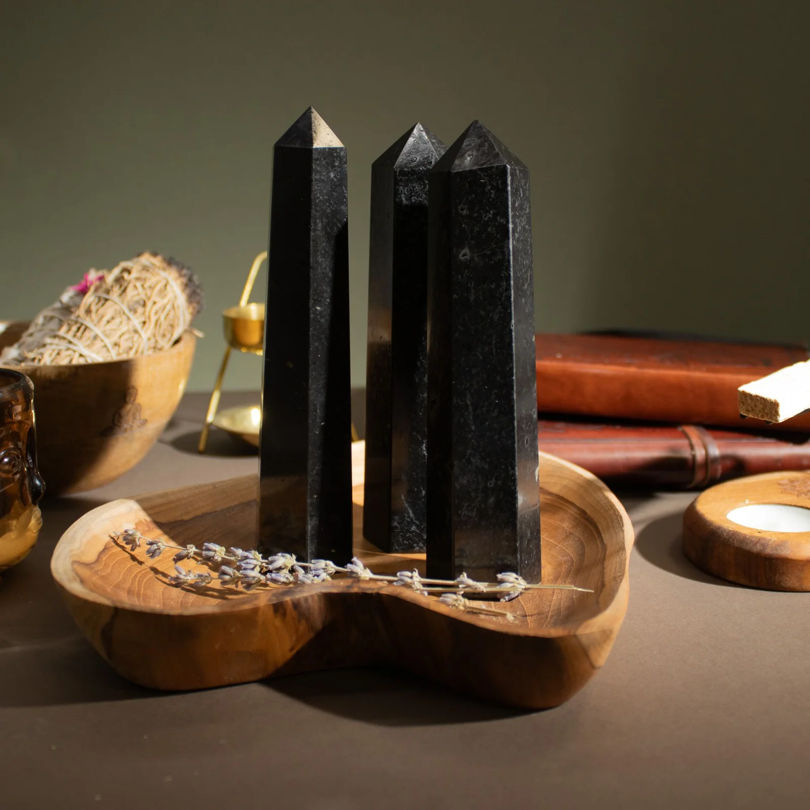 Šesťboký obelisk z čierneho turmalínu, cca 17 cm – fotka 5
