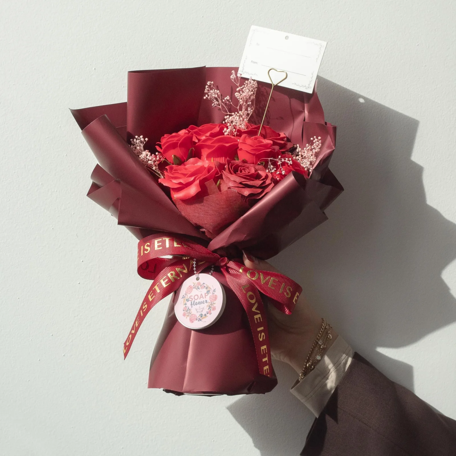Veľká mydlová kytica Love is Eternal – červené ruže – fotka 4