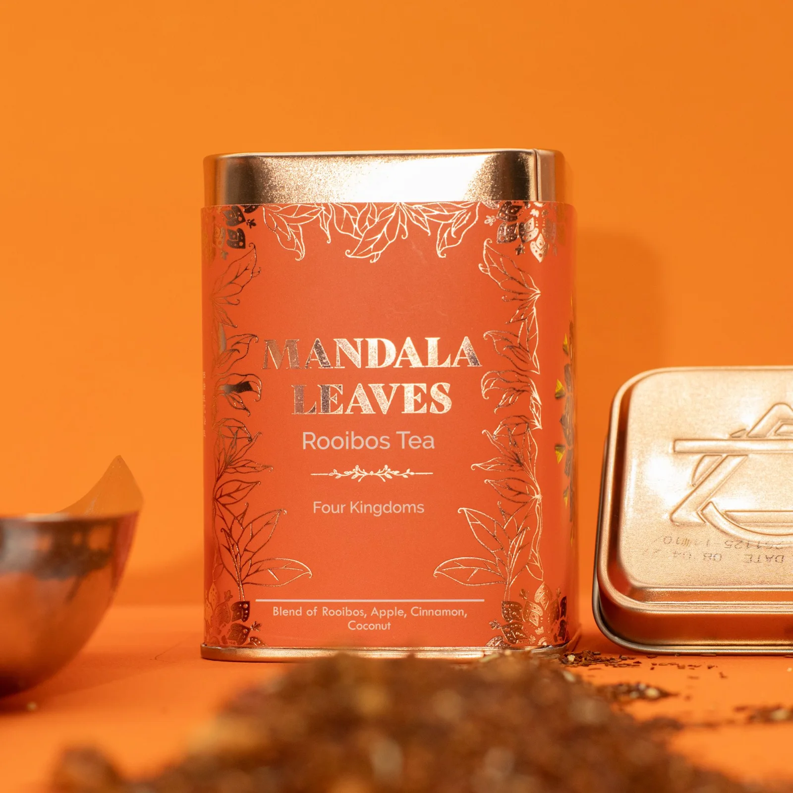 Rooibos Four Kingdoms – jablko, škorica a kokos, 50 g, plechovka – fotka 6