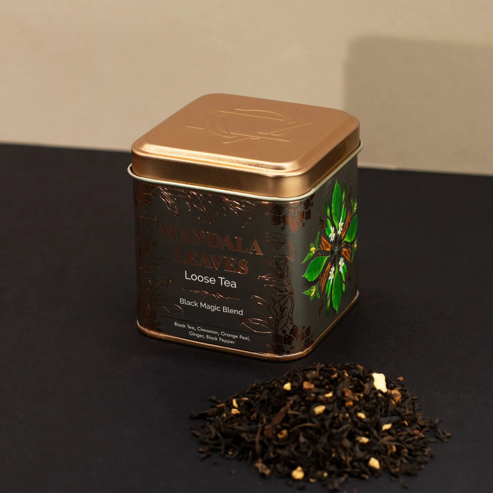 Čierny čaj Black Magic Blend – škorica a zázvor, 50 g, plechovka – fotka 2