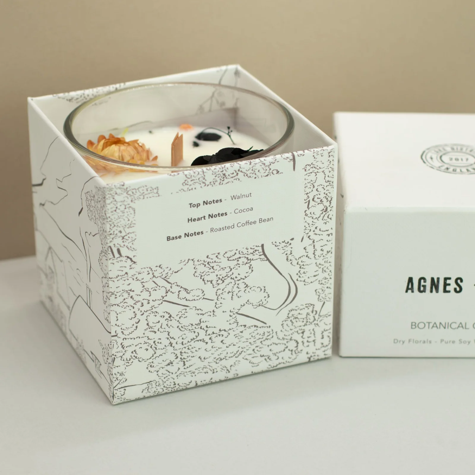 Sójová sviečka s kvetmi Agnes + Cat Lakeland Mocha – káva a kakao – fotka 4
