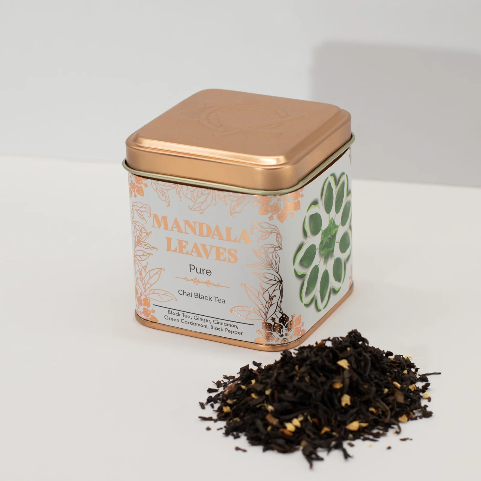 Bio čierny čaj Chai – zázvor, škorica a kardamón, 50 g, plechovka – fotka 1