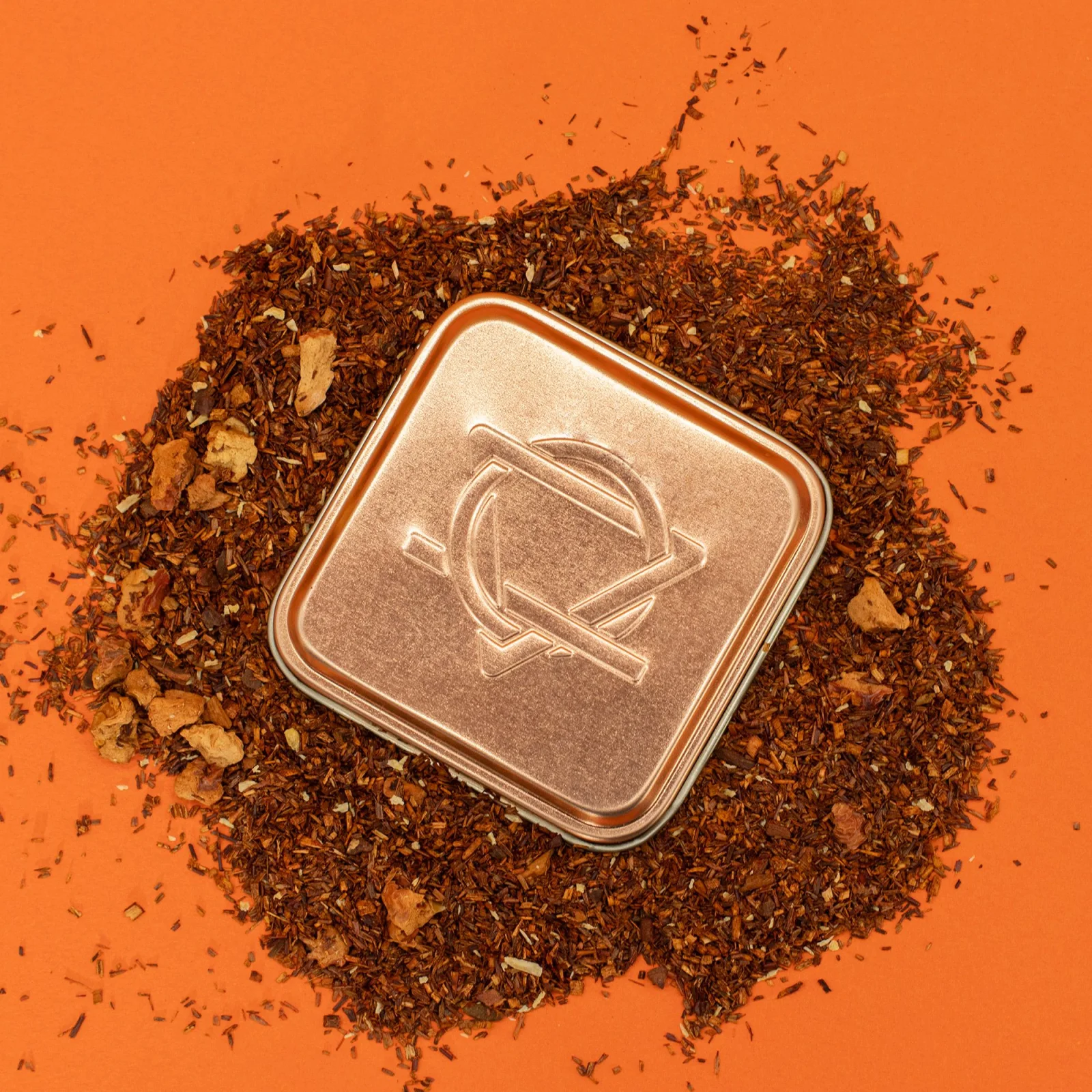 Rooibos Four Kingdoms – jablko, škorica a kokos, 50 g, plechovka – fotka 10