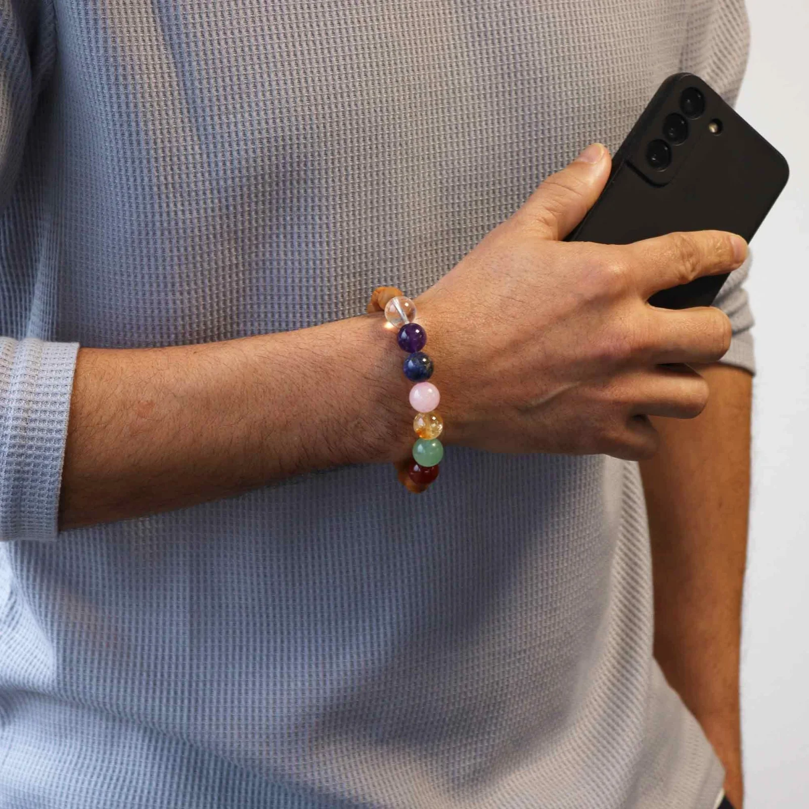 Náramok z cédrového dreva Seven Chakras – 7 kameňov – fotka 3