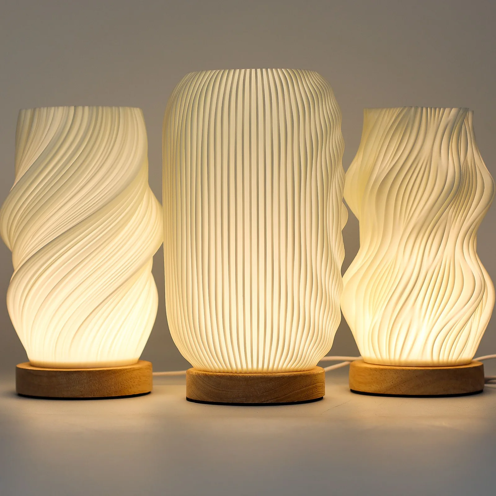 Lampa New Wave Modern Twisted – USB, 3 stupne jasu – fotka 5