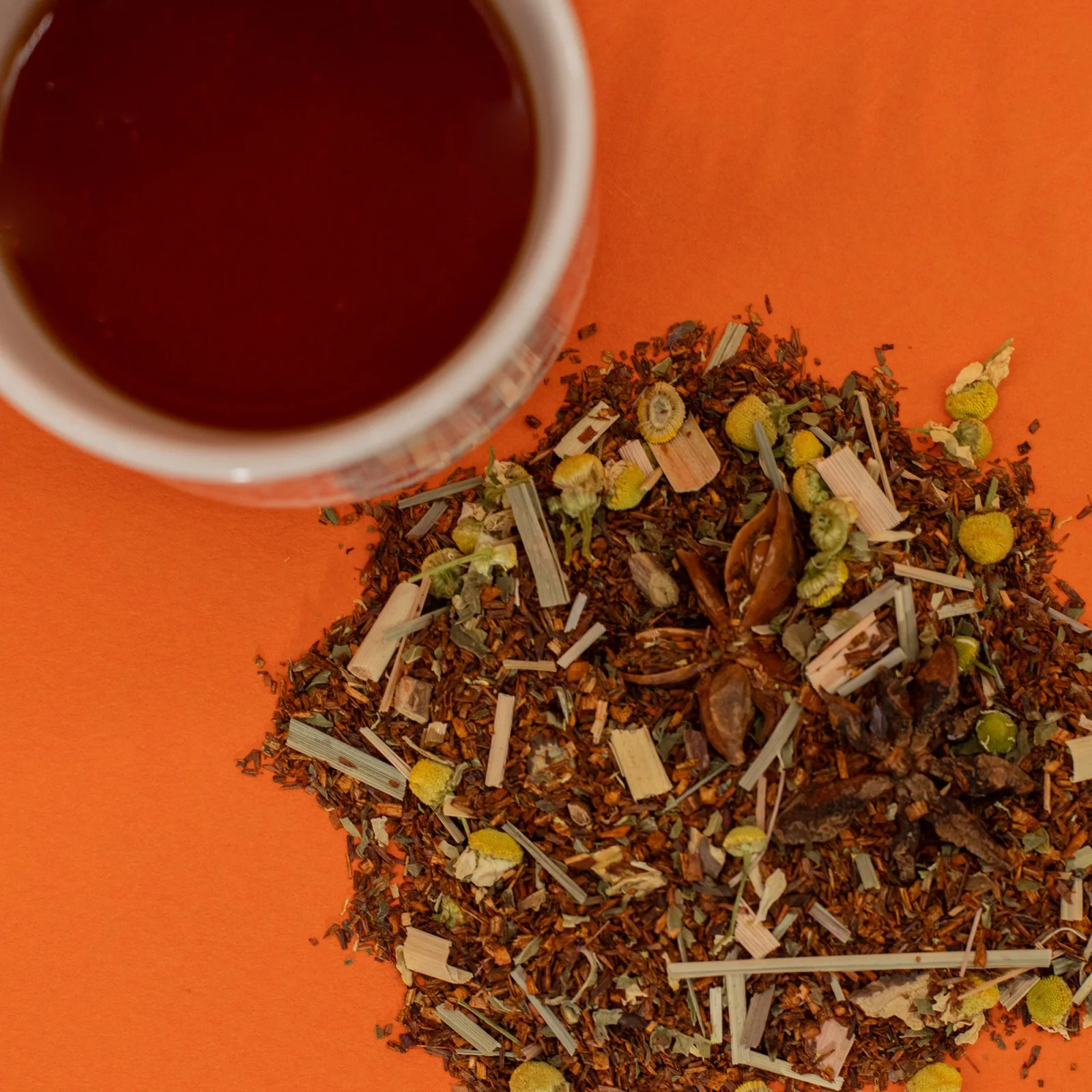 Rooibos Biodigest – mäta, harmanček a aníz, 50 g, plechovka – fotka 4