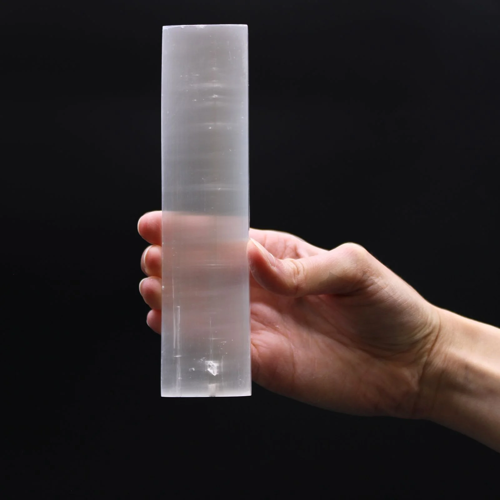 Plochá selenitová platňa 15 cm – hladká – fotka 1