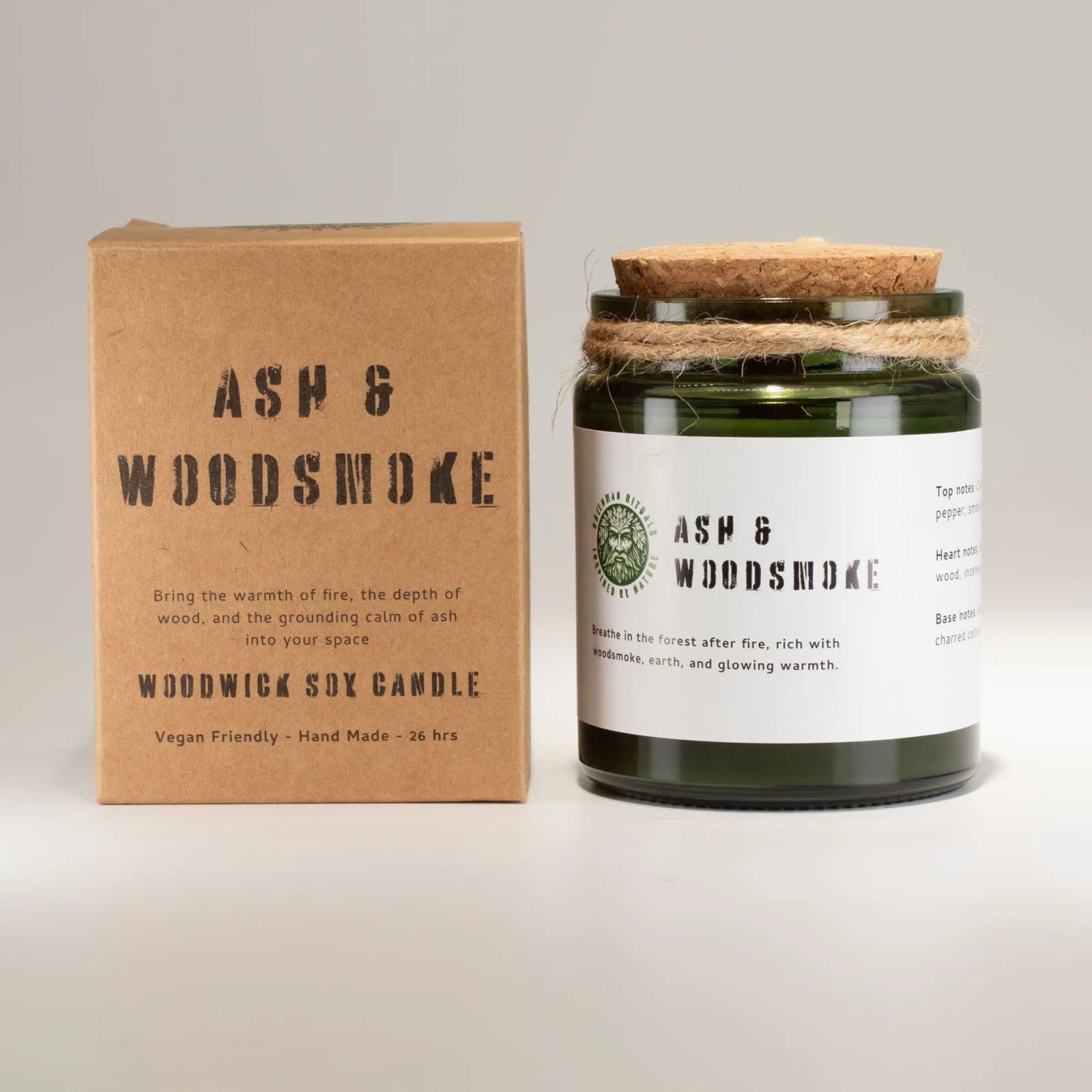 Sójová sviečka Greenman Ash & Woodsmoke – dym a drevo – fotka 3