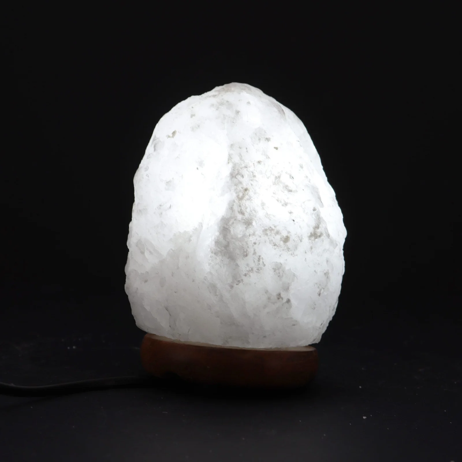 Soľná lampa z himalájskej soli – cca 1,5 – 2 kg – fotka 6