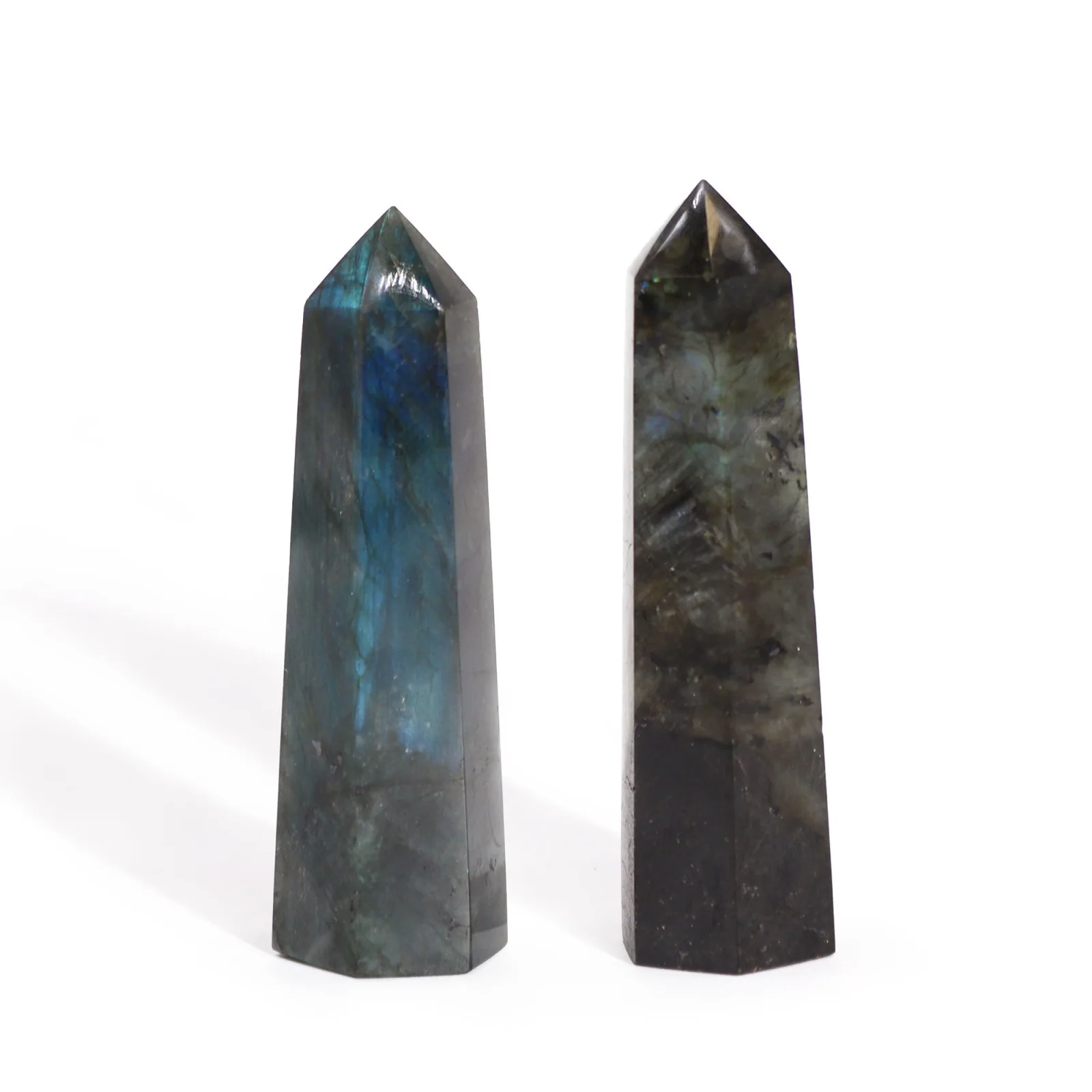Labradorit z Madagaskaru – hrot, 8 × 9 × 2,5 cm – fotka 3