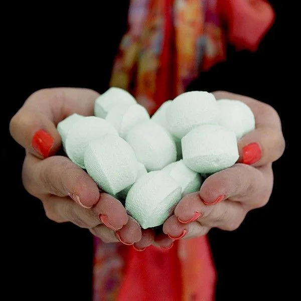 Šumivé tablety do kúpeľa Chill Pills – mango, 1,3 kg – fotka 2