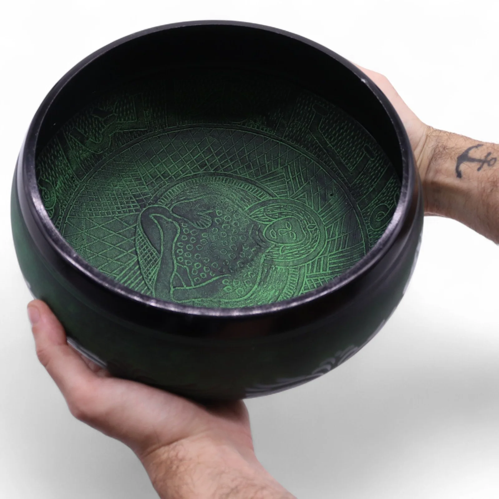 Spievajúca miska Mushroom Moss Green – zelená mosadz, 23 cm – fotka 7