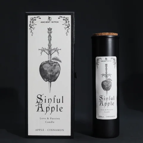 Sójová sviečka Ancient Witch Sinful Apple – jablko a škorica