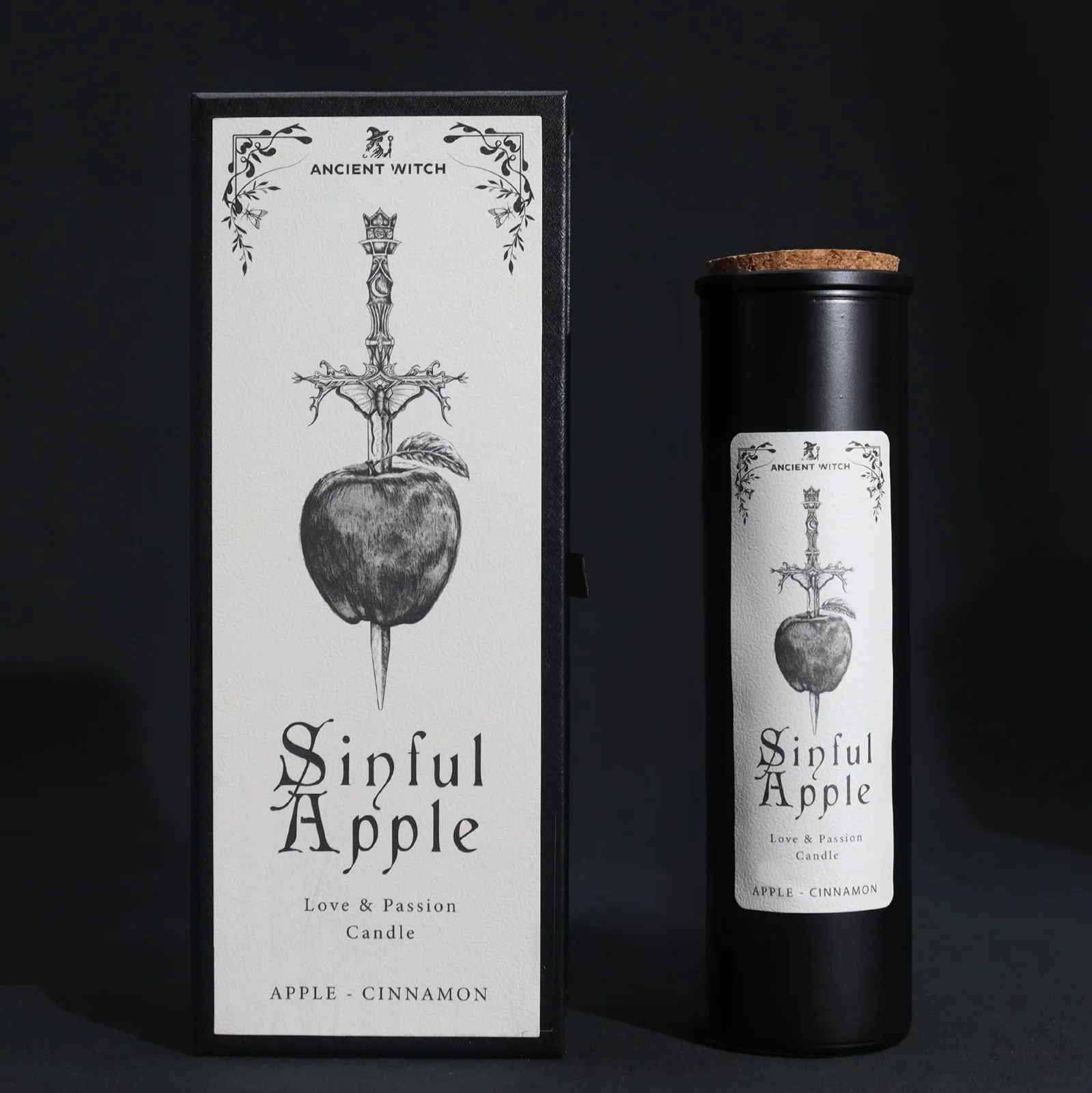 Sójová sviečka Ancient Witch Sinful Apple – jablko a škorica – fotka 1