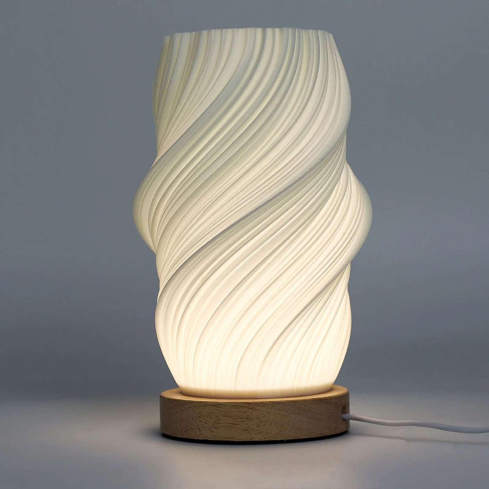 Lampa New Wave Cloud Twisted – USB, 3 stupne jasu – fotka 1