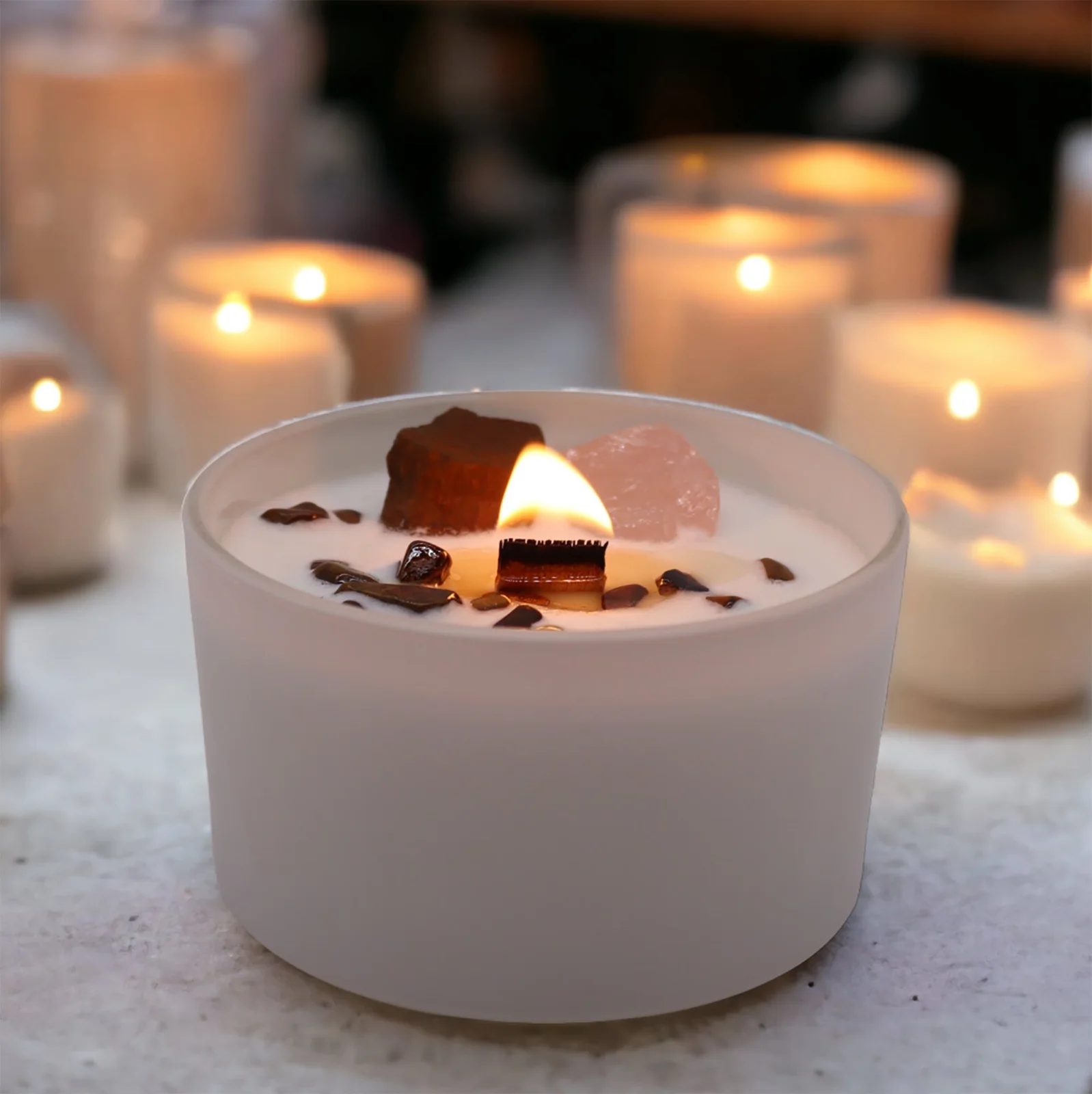Sójová sviečka s kryštálmi Sacral Chakra – Invoking Dreams, 17 hodín – fotka 2