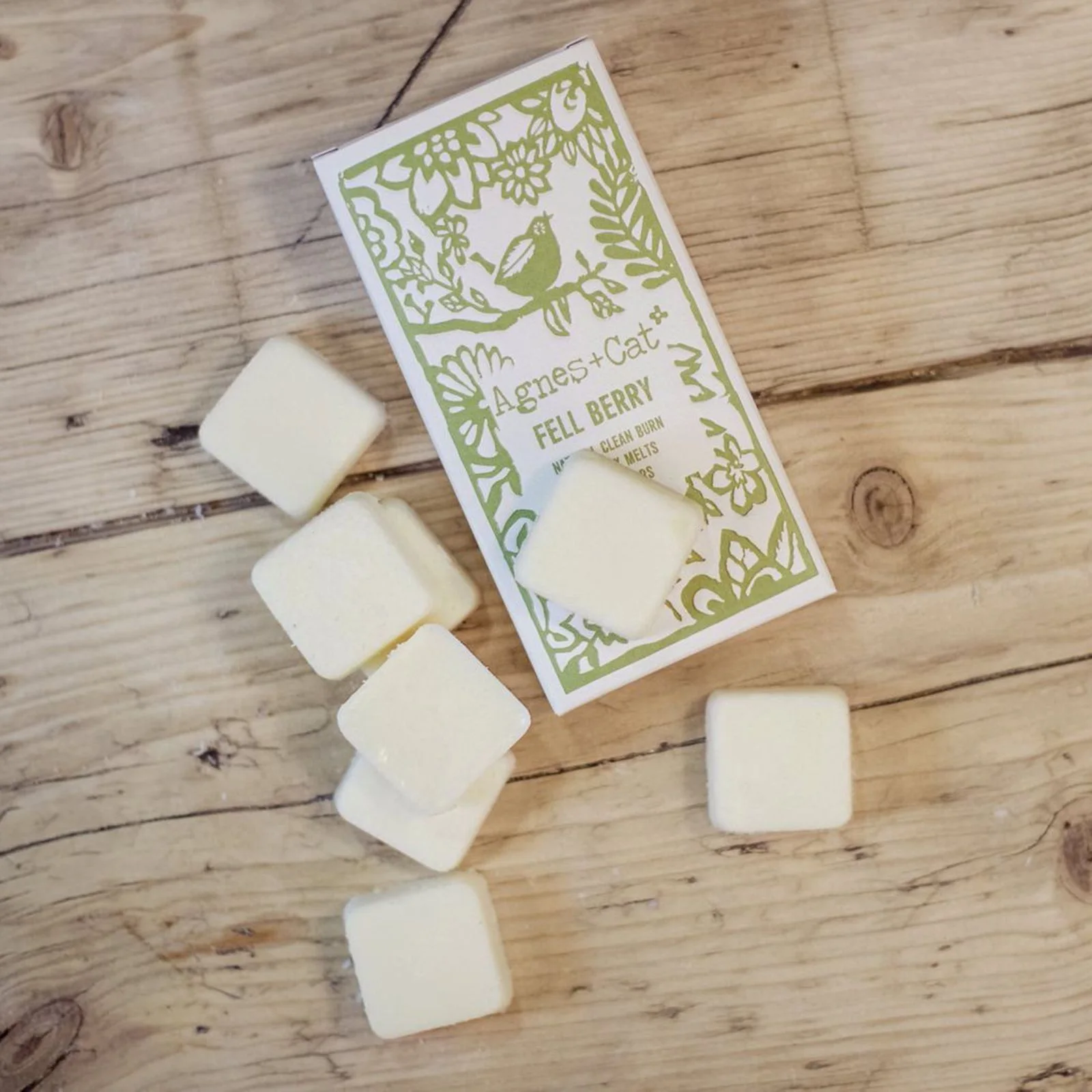 Vonný vosk do aromalampy Agnes + Cat Fell Berry – 8 ks – fotka 3