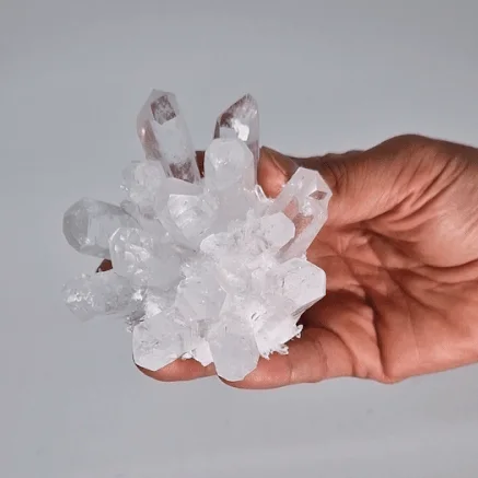 Umelý zhluk krištáľu – číry, cca 8 cm – fotka 1