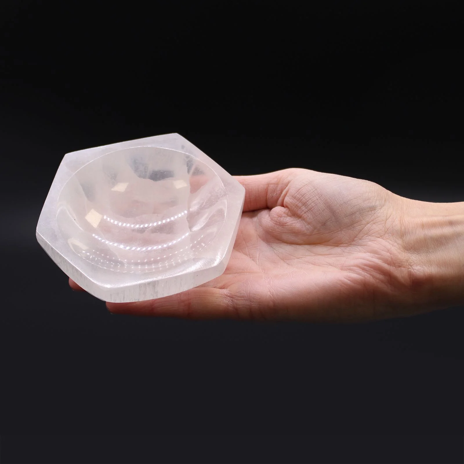 Šesťhranná miska zo selenitu, 10 cm – fotka 1