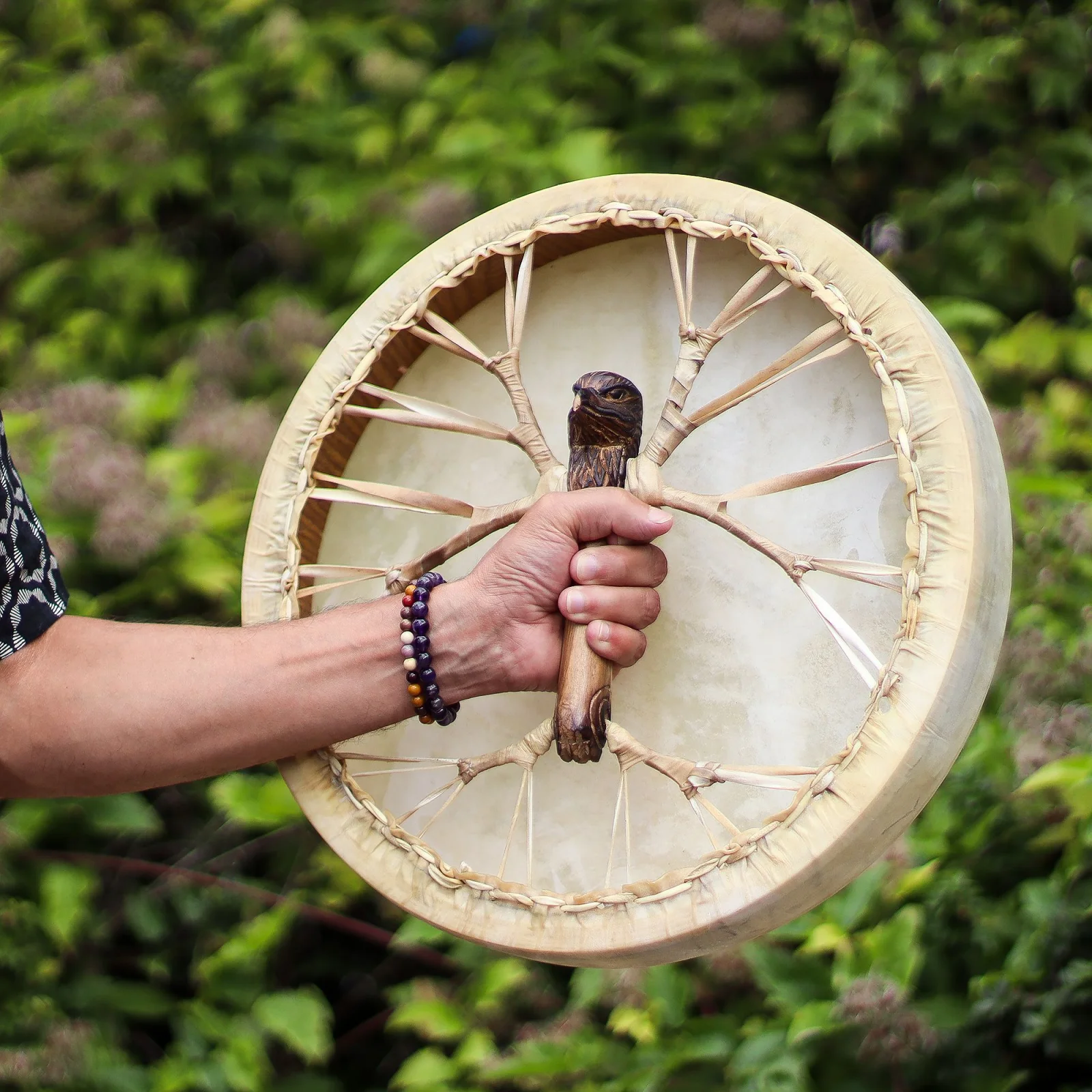 Šamanský bubon Spirit of the Eagle – laditeľný, 40 cm – fotka 7