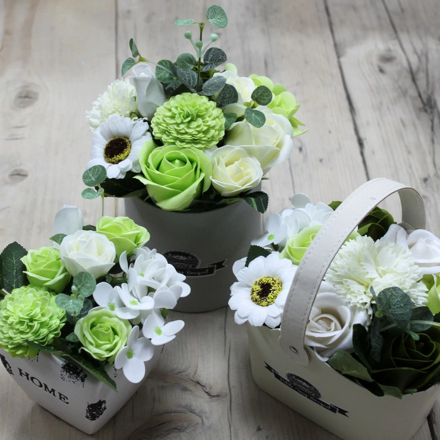 Malá mydlová kytica v košíku – Pastel Green, zelená – fotka 2