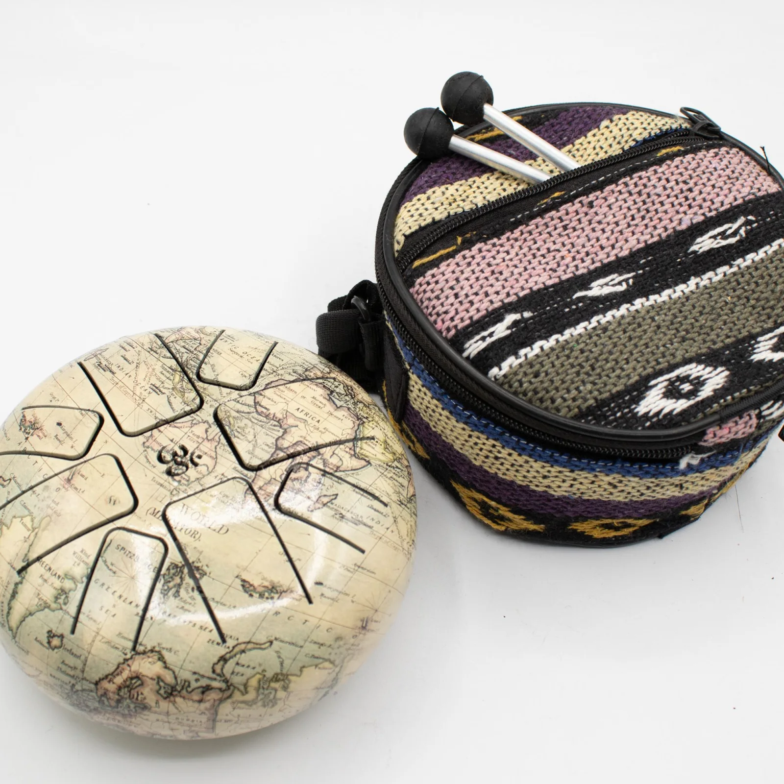 Happy Drum Low Med Atlas – nižšie ladený, 14 × 7 cm – fotka 2