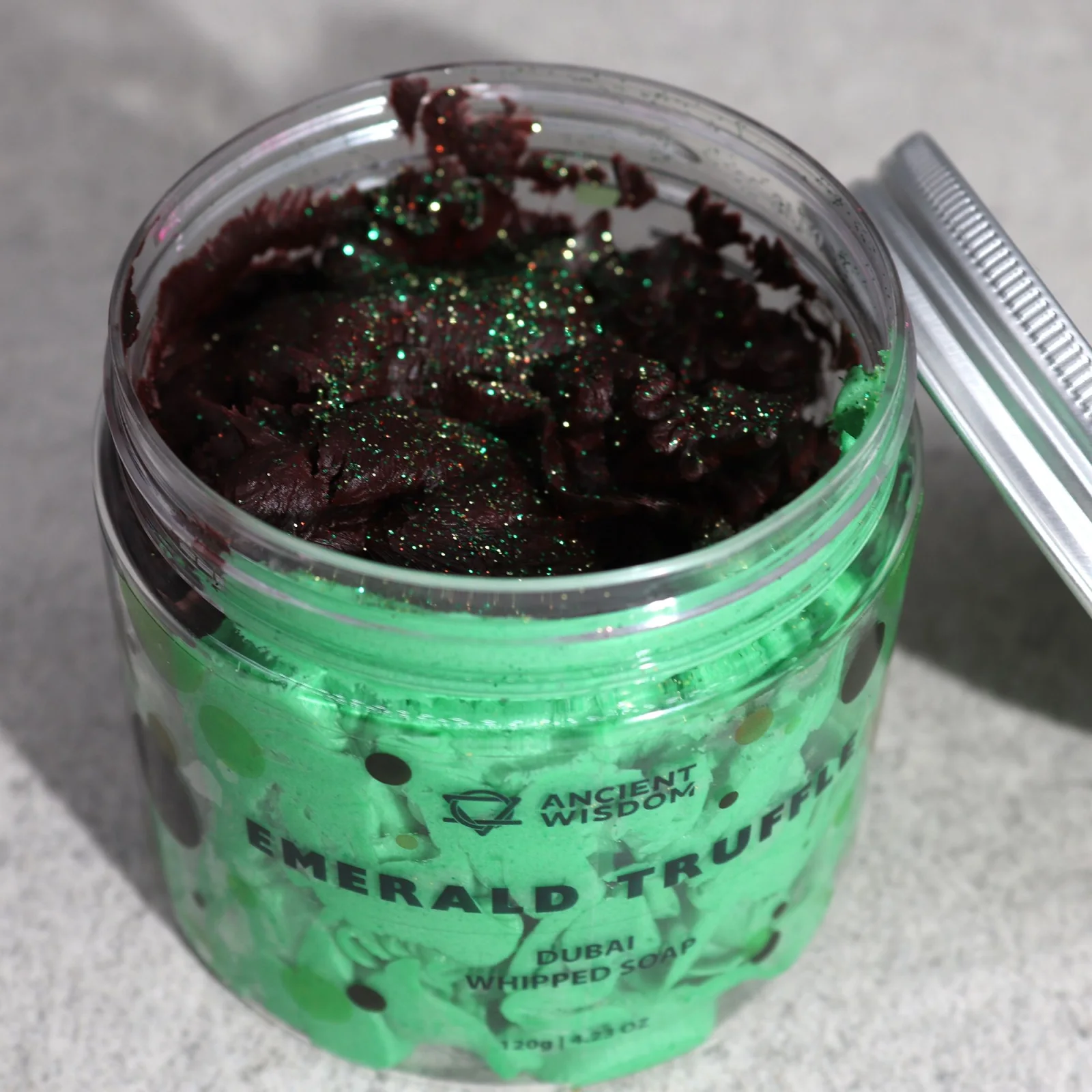 Šľahané mydlo Dubai Emerald Truffle – čokoláda a vanilka – fotka 1