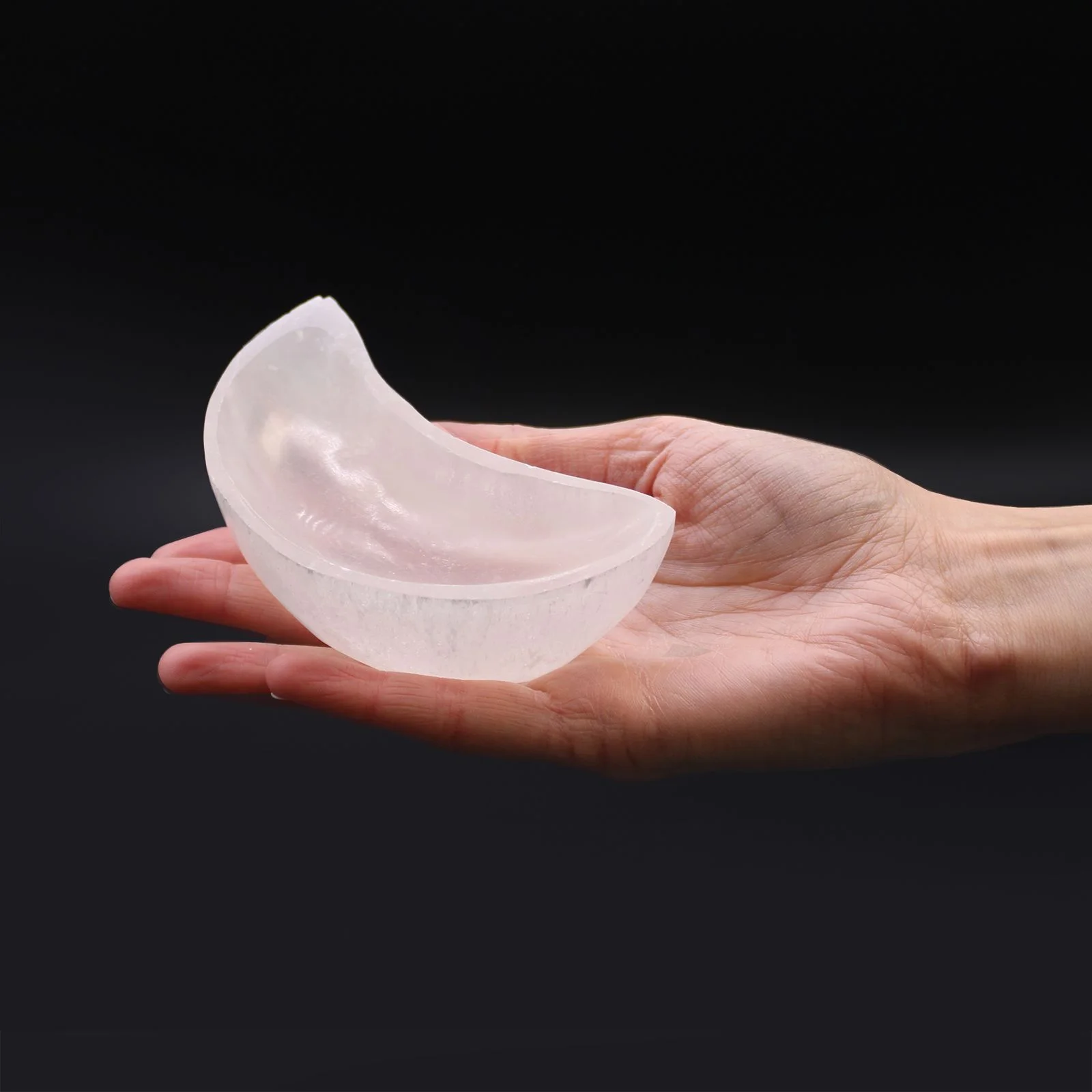 Miska v tvare mesiaca zo selenitu, 10 cm – fotka 1