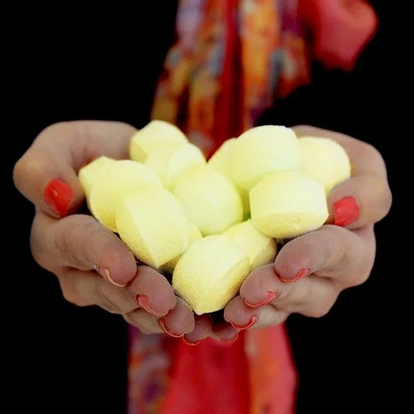 Šumivé tablety do kúpeľa Chill Pills – piña colada, 1,3 kg – fotka 2